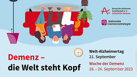 Eine Illustration von drei Menschen, die kopfüber auf einer roten Couch sitzen, mit dem Text „Demenz – die Welt steht Kopf“. Es enthält Veranstaltungsdetails für den „Welt-Alzheimertag“ am 21. September und die „Woche der Demenz“ vom 18. bis 24. September 2023.
